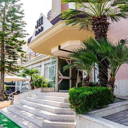 Hotel Joli Alba Adriatica Exterior foto