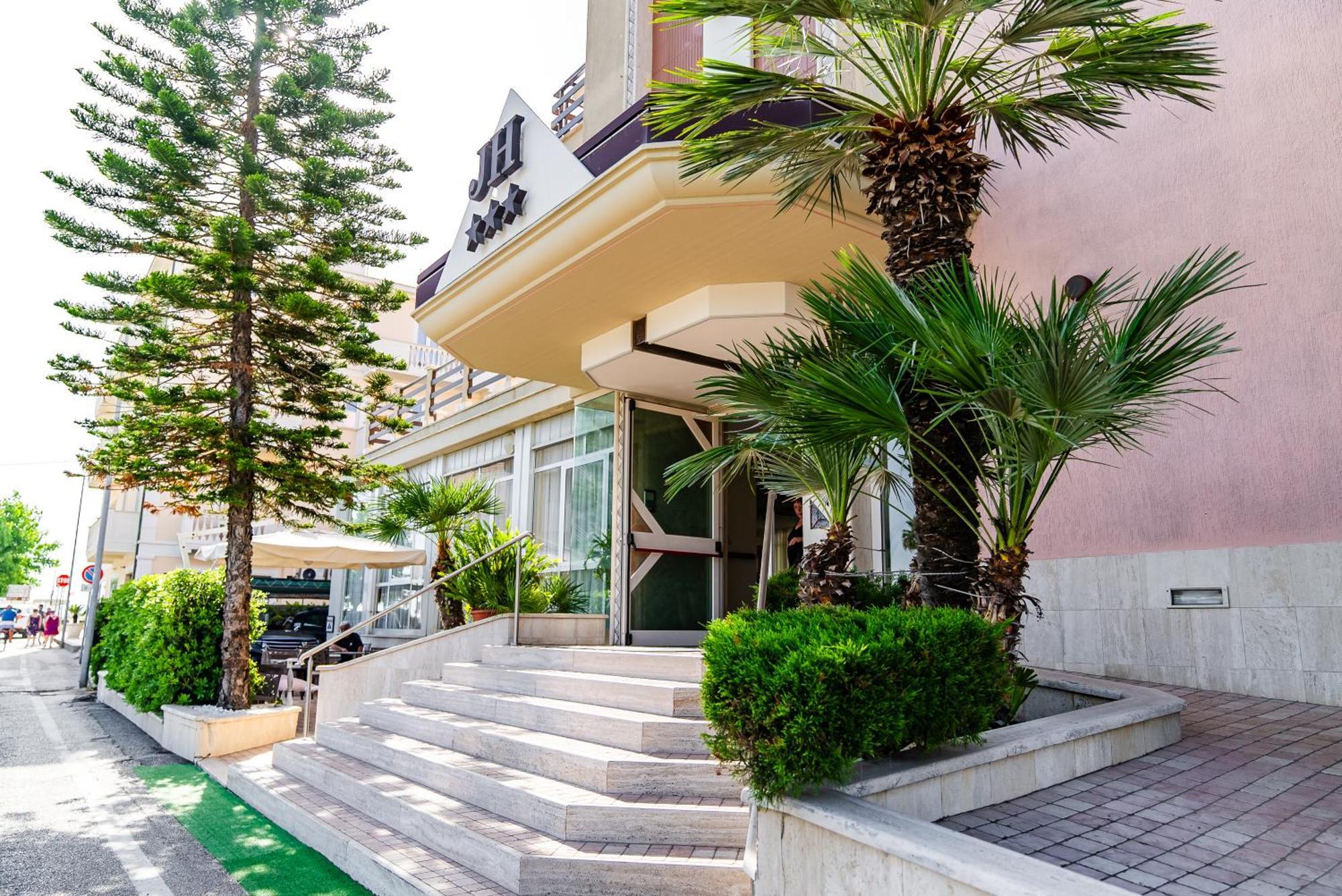 Hotel Joli Alba Adriatica Exterior foto